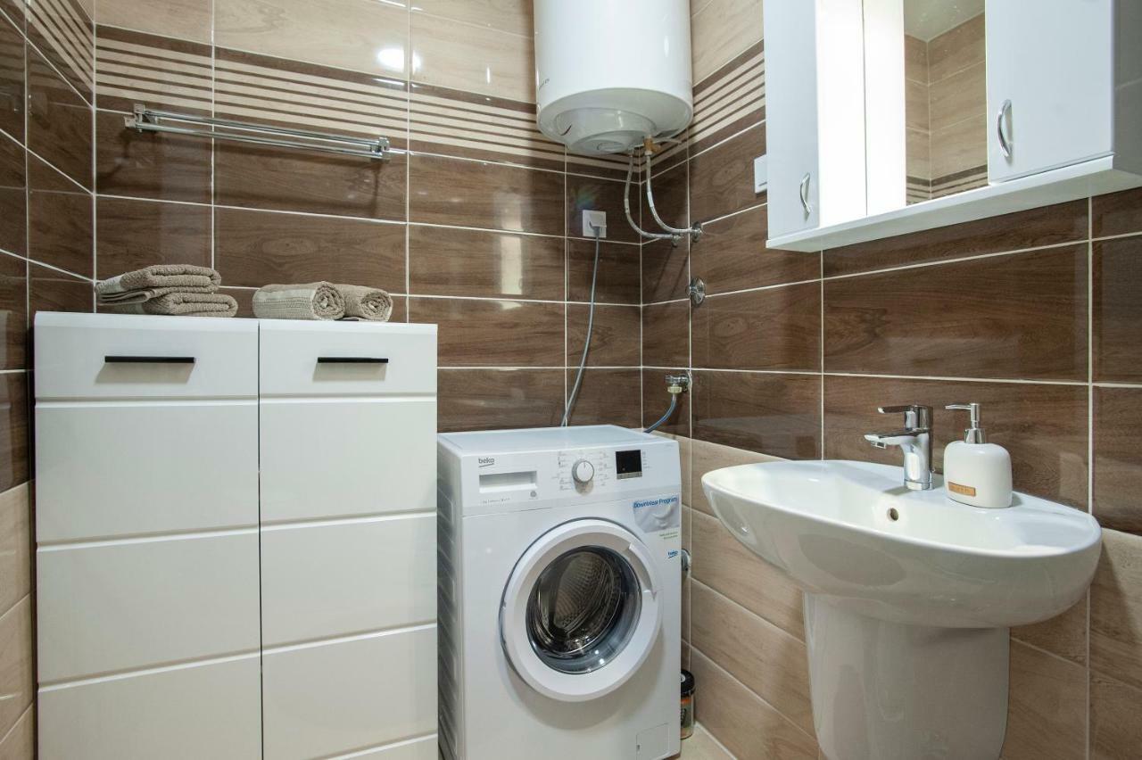 Apartman 104 Budva Buitenkant foto